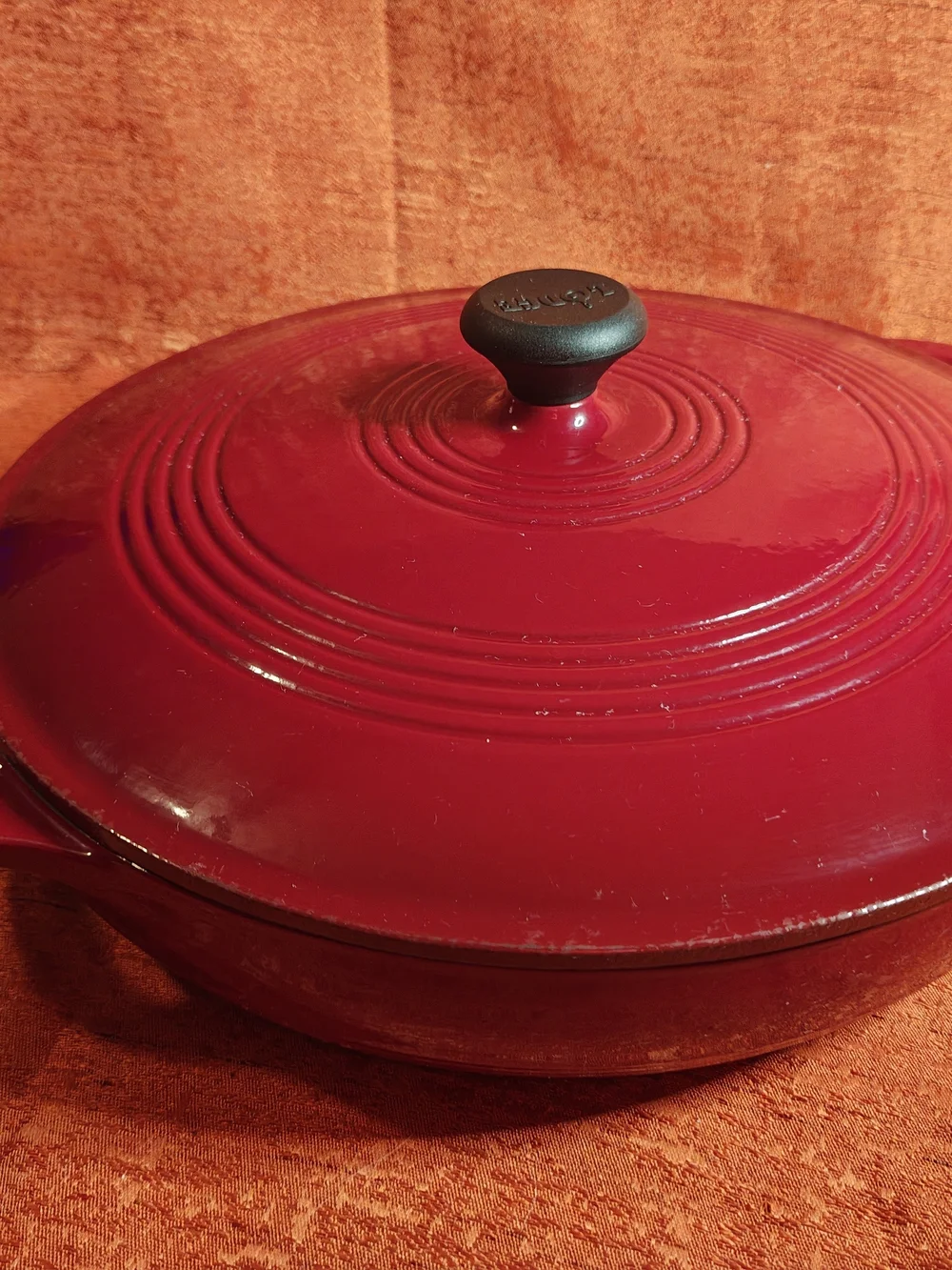 Red Enameled Dutch Oven Lid with Black Knob - Unknown Brand